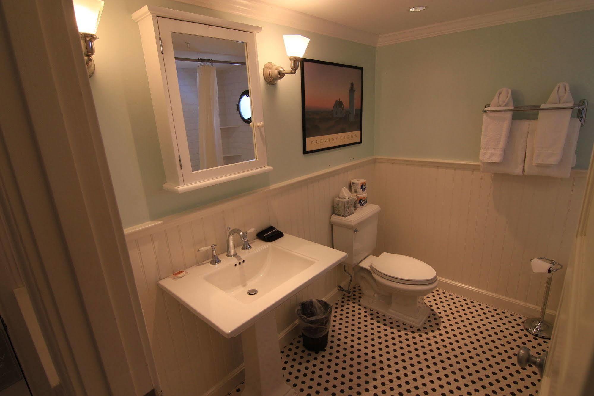 Anchor Inn Beach House Provincetown Exterior photo